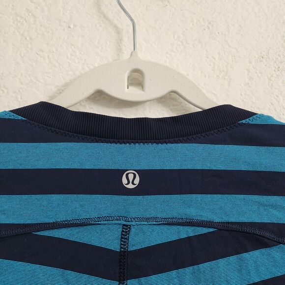 Lululemon Top 6 Blue Base Runner Long Sleeve Micro Macro Striped Surge Inkwell - Picture 3 of 9